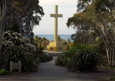 Cross Mt Macedon