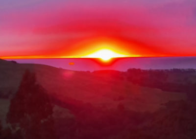 Sunrise on Ultimate 2 day great ocean road tour