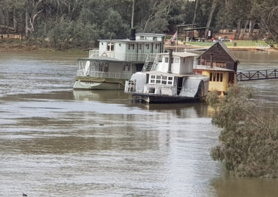 Paddle steamer on the mighty Murray river