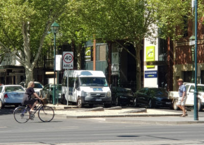Bus on tour in Bendigo