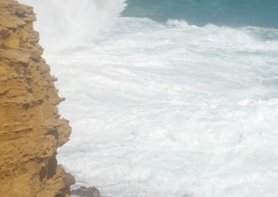 Large waves at the Grotto